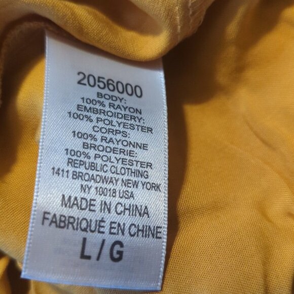 L - Chelsea Theodore Long Sleeve Flared Shirt - Picture 3 of 6